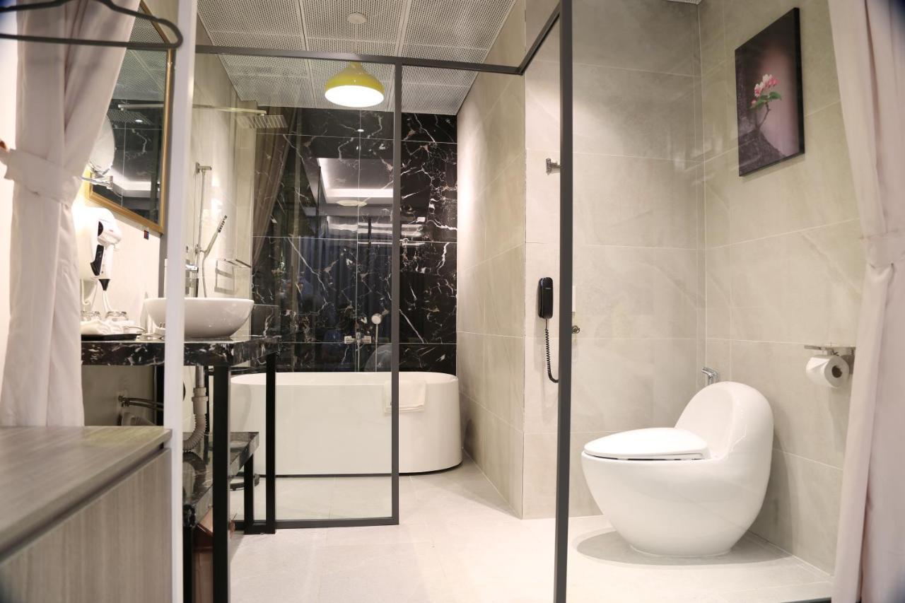 The Queendor Boutique Hotel Bandar Ho Chi Minh Luaran gambar